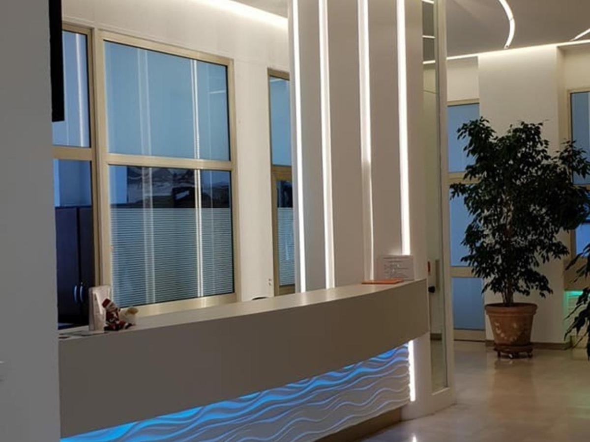 Studio Renove En Bord De Mer Avec Terrasse, Parking Et Wifi A Villeneuve-Loubet - Fr-1-252A-29 Εξωτερικό φωτογραφία